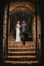 Cargar imagen en el visor de la galería, MARÍA VICTORIA
