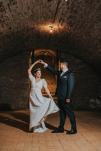 Cargar imagen en el visor de la galería, MARÍA VICTORIA
